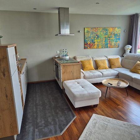 Ferienwohnung "Myharbourfront", Luxurioeses Wohnen An Der Hafenmole Rostock Exterior foto