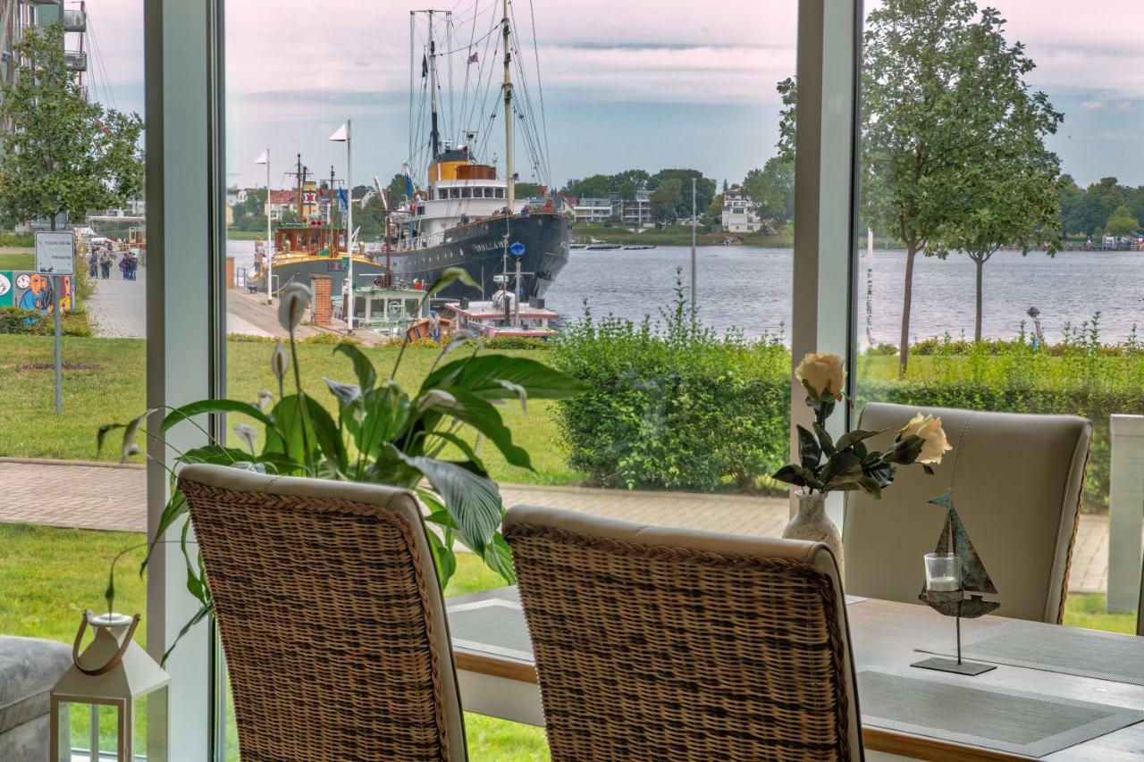 Ferienwohnung "Myharbourfront", Luxurioeses Wohnen An Der Hafenmole Rostock Exterior foto