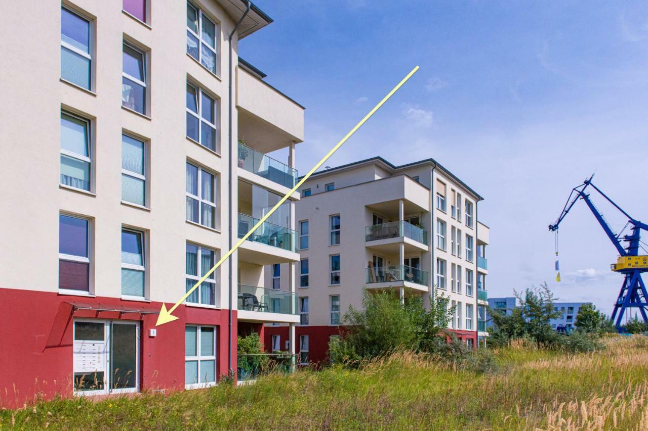 Ferienwohnung "Myharbourfront", Luxurioeses Wohnen An Der Hafenmole Rostock Exterior foto